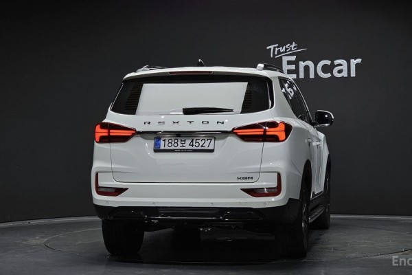 2025 SsangYong Rexton с пробегом 10 057 км