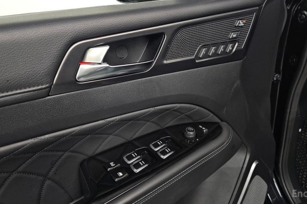 2023 SsangYong Rexton с пробегом 15 341 км