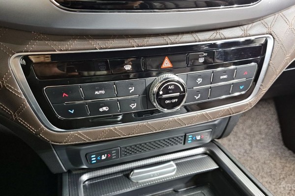 2022 SsangYong Rexton с пробегом 56 295 км