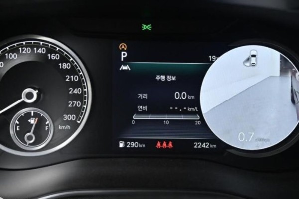 2023 Genesis G70 с пробегом 2 600 км