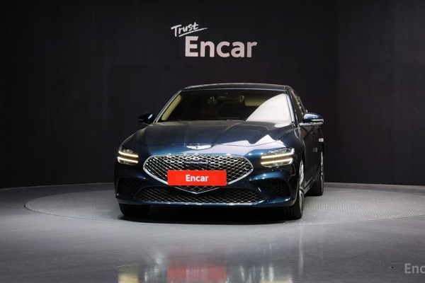 2022 Genesis G70 с пробегом 75 670 км