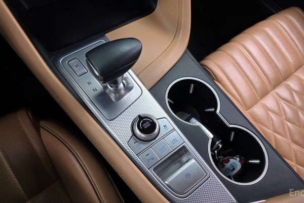 2022 Genesis G70 с пробегом 75 670 км