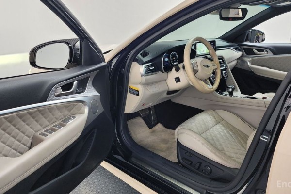 2022 Genesis G70 с пробегом 54 390 км