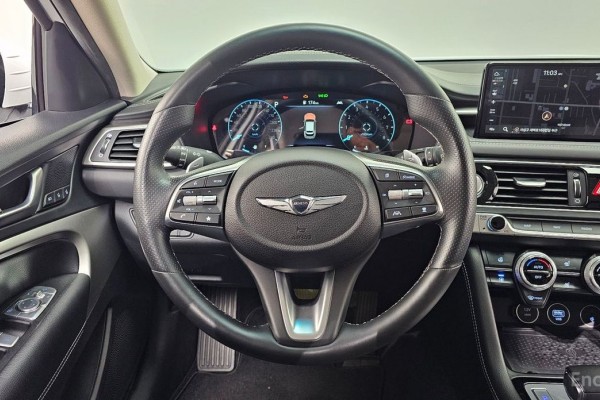 2022 Genesis G70 с пробегом 54 620 км