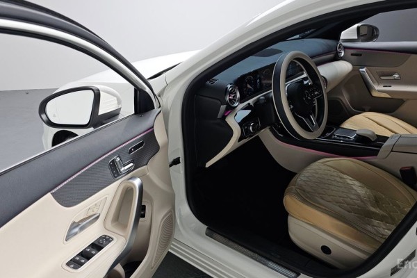 2021 Mercedes-Benz A-Класс с пробегом 45 965 км