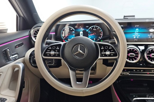 2021 Mercedes-Benz A-Класс с пробегом 45 965 км