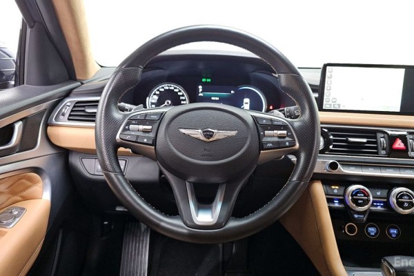 2022 Genesis G70 с пробегом 81 584 км