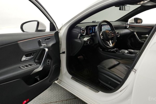 2021 Mercedes-Benz A-Класс с пробегом 97 213 км