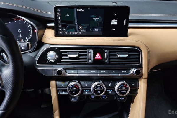 2022 Genesis G70 с пробегом 80 020 км