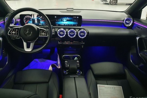 2021 Mercedes-Benz A-Класс с пробегом 50 136 км