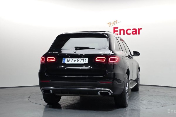 2022 Mercedes-Benz GLC с пробегом 52 715 км