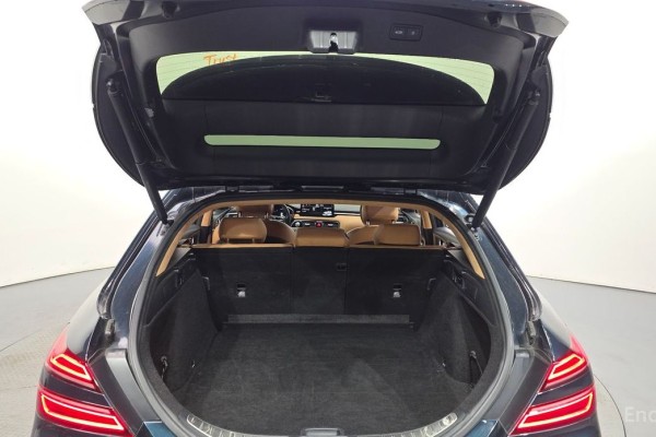 2022 Genesis G70 с пробегом 80 986 км