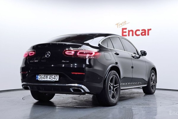 2022 Mercedes-Benz GLC с пробегом 67 214 км