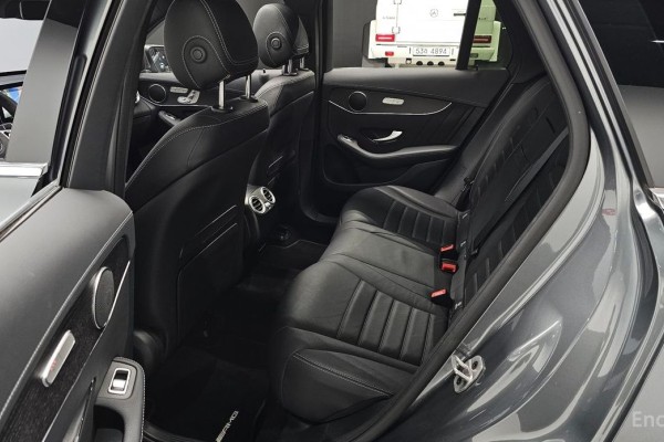 2022 Mercedes-Benz GLC с пробегом 44 610 км