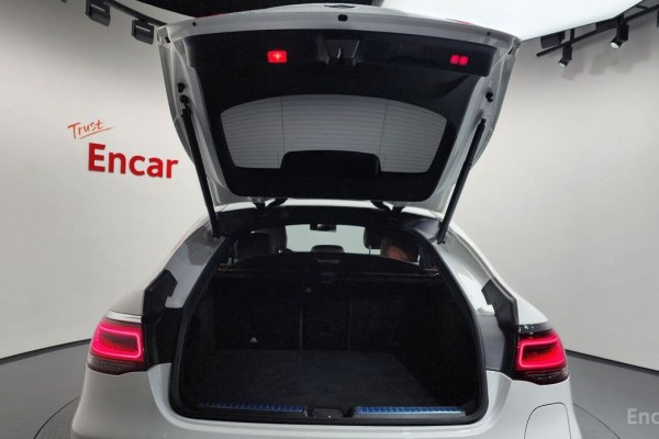 2021 Mercedes-Benz GLC с пробегом 43 988 км