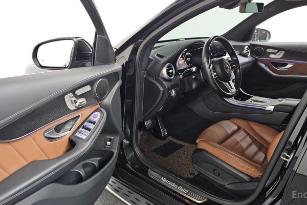 2022 Mercedes-Benz GLC с пробегом 67 214 км