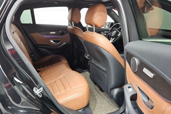 2022 Mercedes-Benz GLC с пробегом 67 214 км