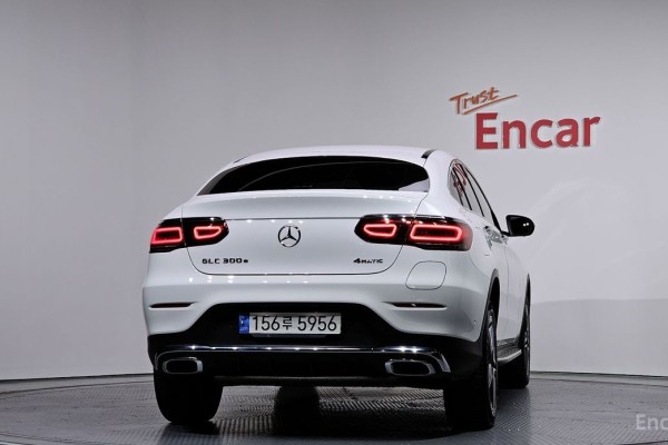 2022 Mercedes-Benz GLC с пробегом 44 465 км