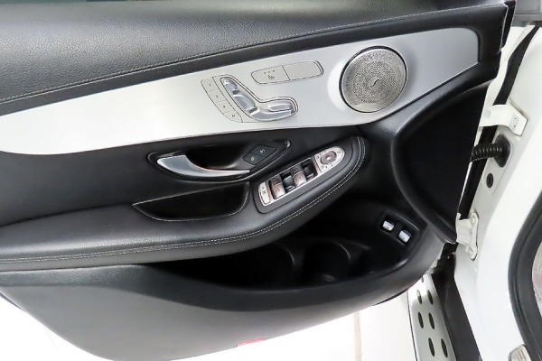 2021 Mercedes-Benz GLC с пробегом 104 903 км