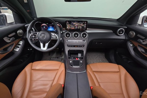 2021 Mercedes-Benz GLC с пробегом 40 620 км