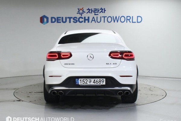 2021 Mercedes-Benz GLC с пробегом 104 476 км