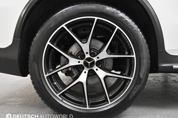 2021 Mercedes-Benz GLC с пробегом 104 476 км