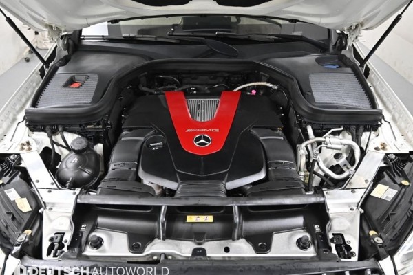 2021 Mercedes-Benz GLC с пробегом 104 476 км