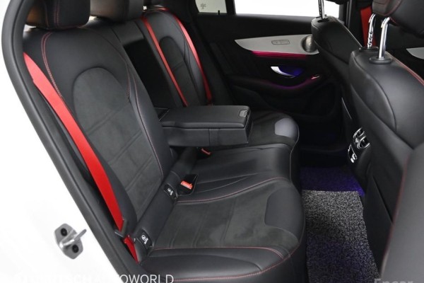 2021 Mercedes-Benz GLC с пробегом 104 476 км