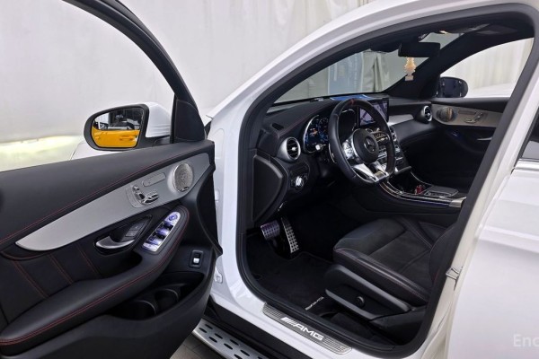 2021 Mercedes-Benz GLC с пробегом 47 986 км
