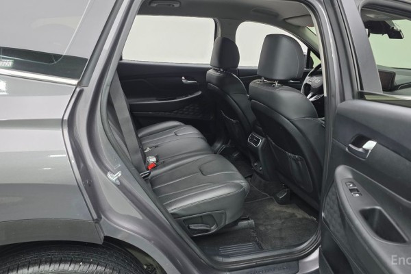 2022 Hyundai Santa Fe с пробегом 98 554 км