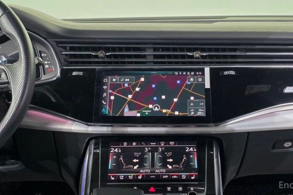 2021 Audi Q8 с пробегом 86 608 км