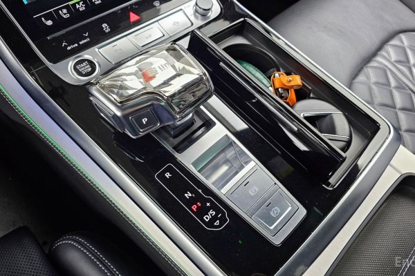 2023 Audi Q7 с пробегом 44 198 км