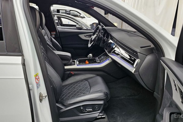 2023 Audi Q7 с пробегом 44 198 км