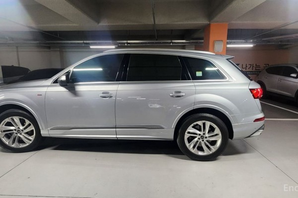 2021 Audi Q7 с пробегом 52 100 км