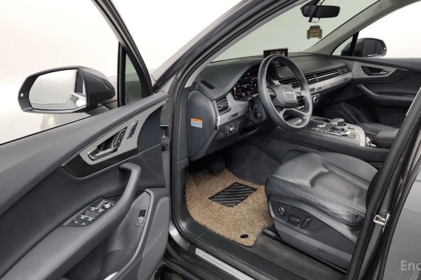 2019 Audi Q7 с пробегом 89 942 км