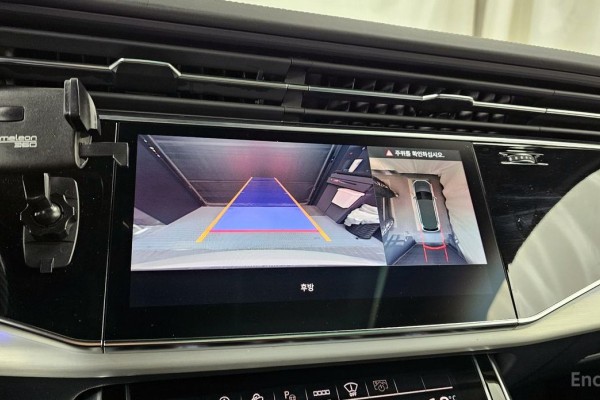 2023 Audi Q7 с пробегом 44 198 км