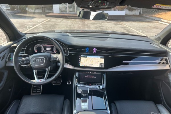 2022 Audi Q7 с пробегом 83 000 км