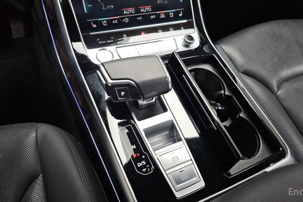 2020 Audi Q7 с пробегом 47 077 км