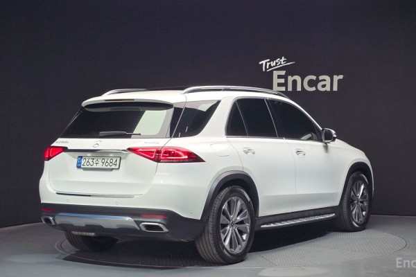 2022 Mercedes-Benz GLE с пробегом 156 106 км