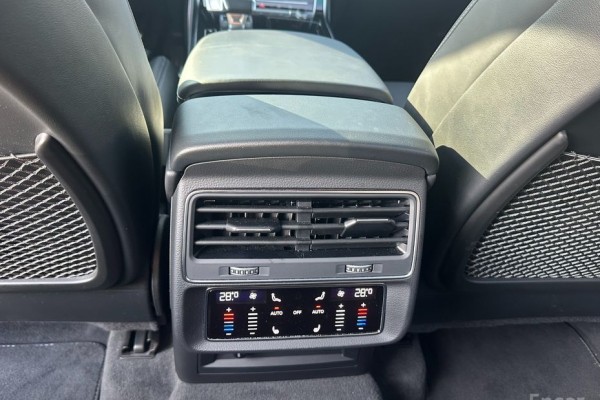 2022 Audi Q7 с пробегом 83 000 км