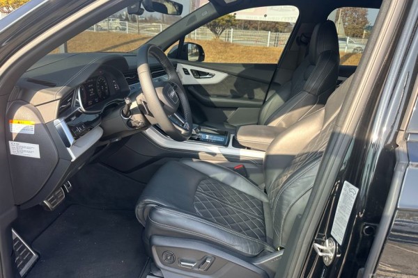 2022 Audi Q7 с пробегом 83 000 км