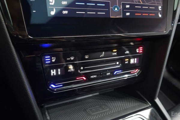 2022 Volkswagen Passat с пробегом 39 988 км