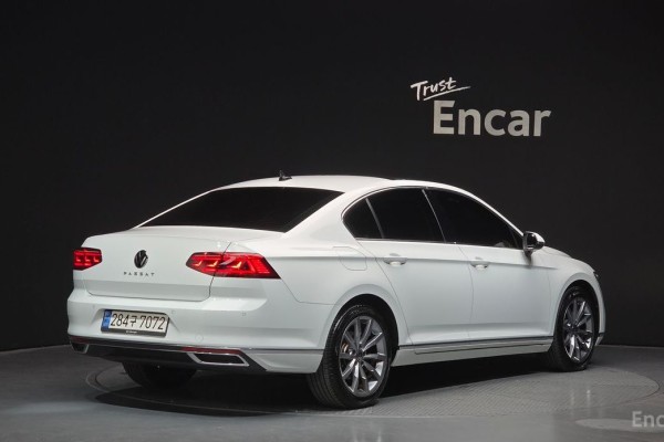 2022 Volkswagen Passat с пробегом 41 786 км