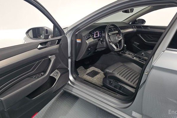 2021 Volkswagen Passat с пробегом 12 842 км