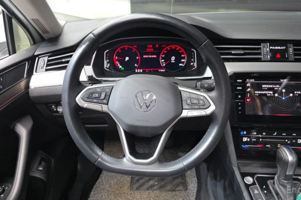 2022 Volkswagen Passat с пробегом 41 786 км
