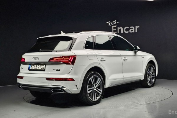 2023 Audi Q5 с пробегом 32 132 км