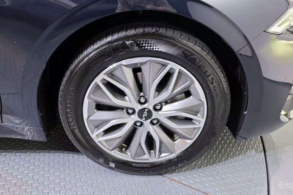 2021 Kia K5 с пробегом 64 142 км