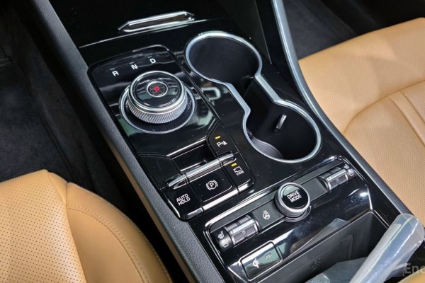 2021 Kia K5 с пробегом 64 142 км