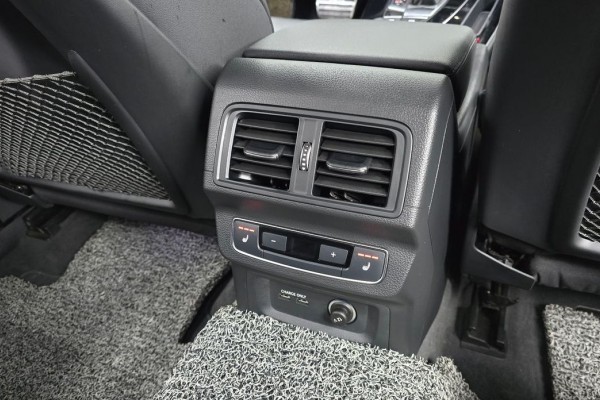 2022 Audi Q5 с пробегом 76 309 км