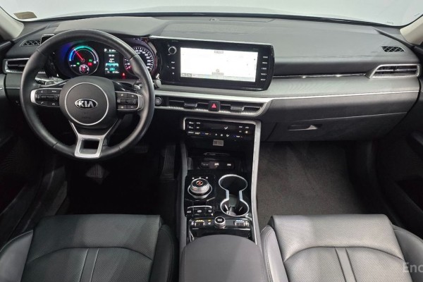 2021 Kia K5 с пробегом 57 135 км